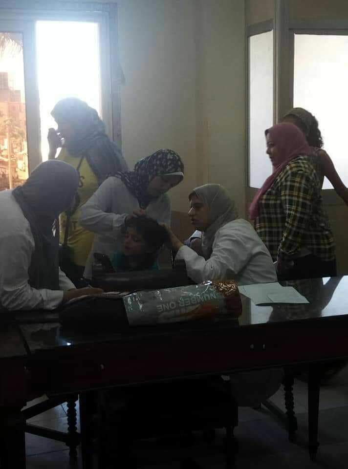 في اطار المشاركة المجتمعية والخدمية حى الجمرك بالإسكندرية ينظم قافلة سكانية شاملةمجانية