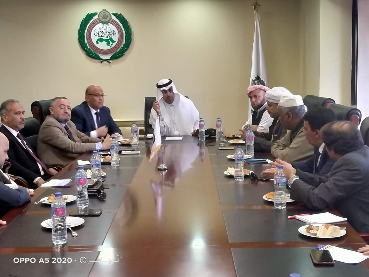 رئيس البرلمان العربى يجتمع بوفد من القبائل العربية لمناقشة حلول الأزمة اللبيبة بحضور قيادات ليبية