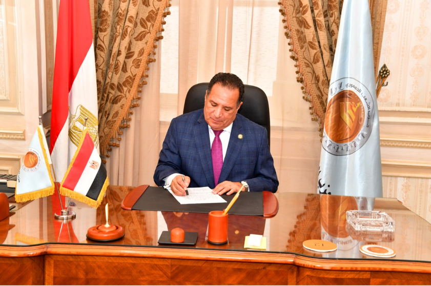 رئيس برلمانية الشعب الجمهوري: معرض ” إيديكس” يظهر قوة مصر ويضعها على خارطة الدول المنظمة لمعارض السلاح عالميا