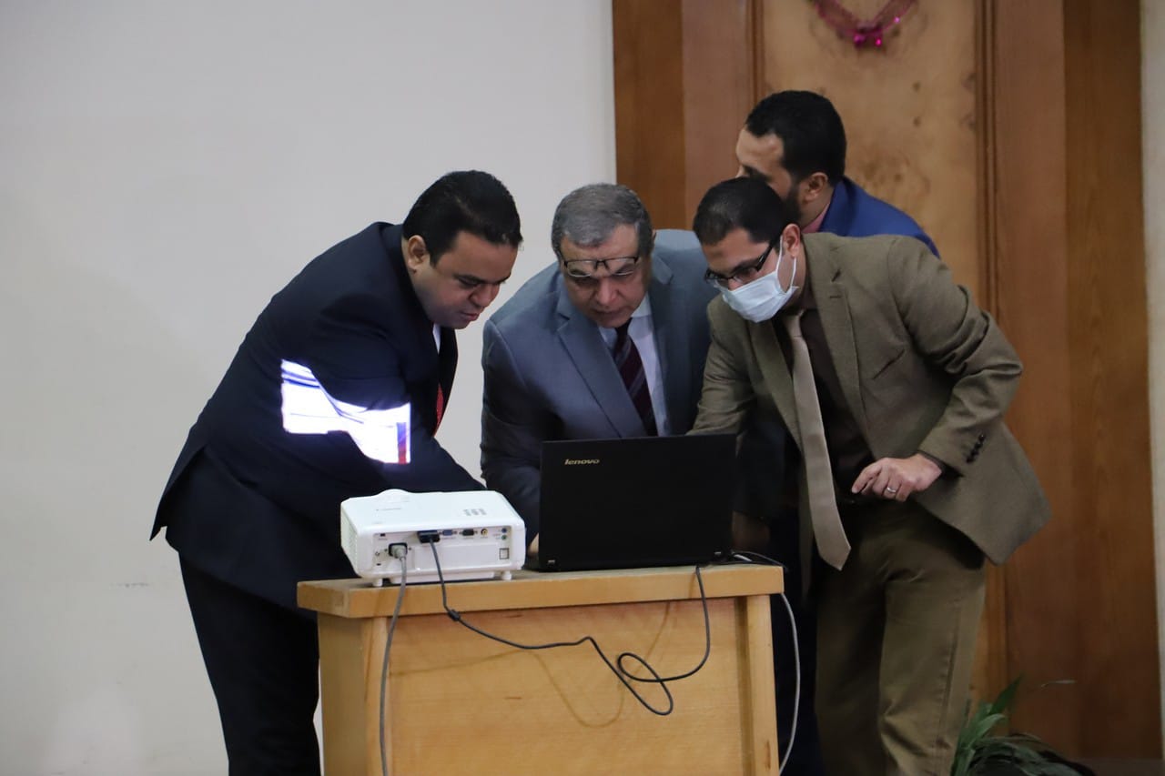 وزيري القوى العاملة بمصر وليبيا يطلقان منظومة الربط الالكتروني بين مصر وليبيا