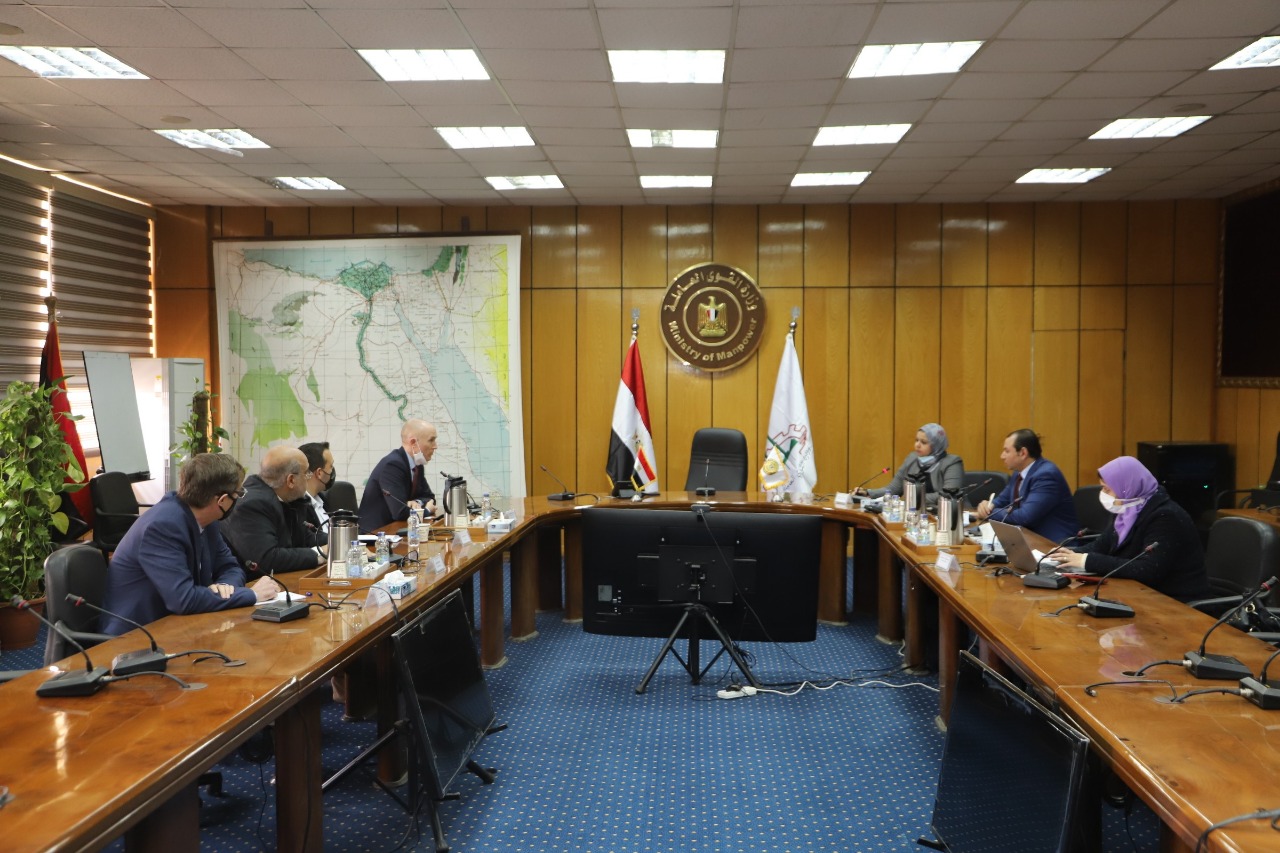 وزارتي القوى العاملة المصرية والامريكية تبحثان أوجه التعاون المشترك